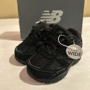 New Balance Size 2 XWide Infant 990v5 Black/Black IC990NR5 Shoes Sneakers